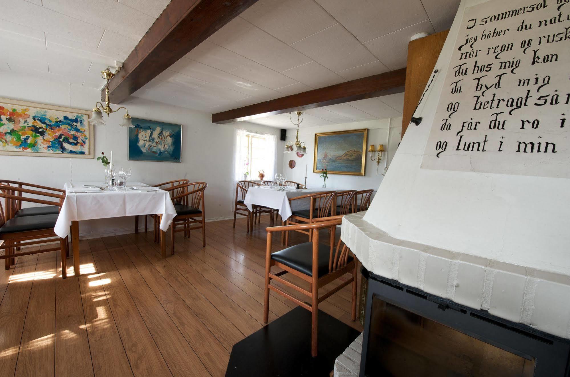 Hotel Strandgaarden Vesterø Havn Extérieur photo