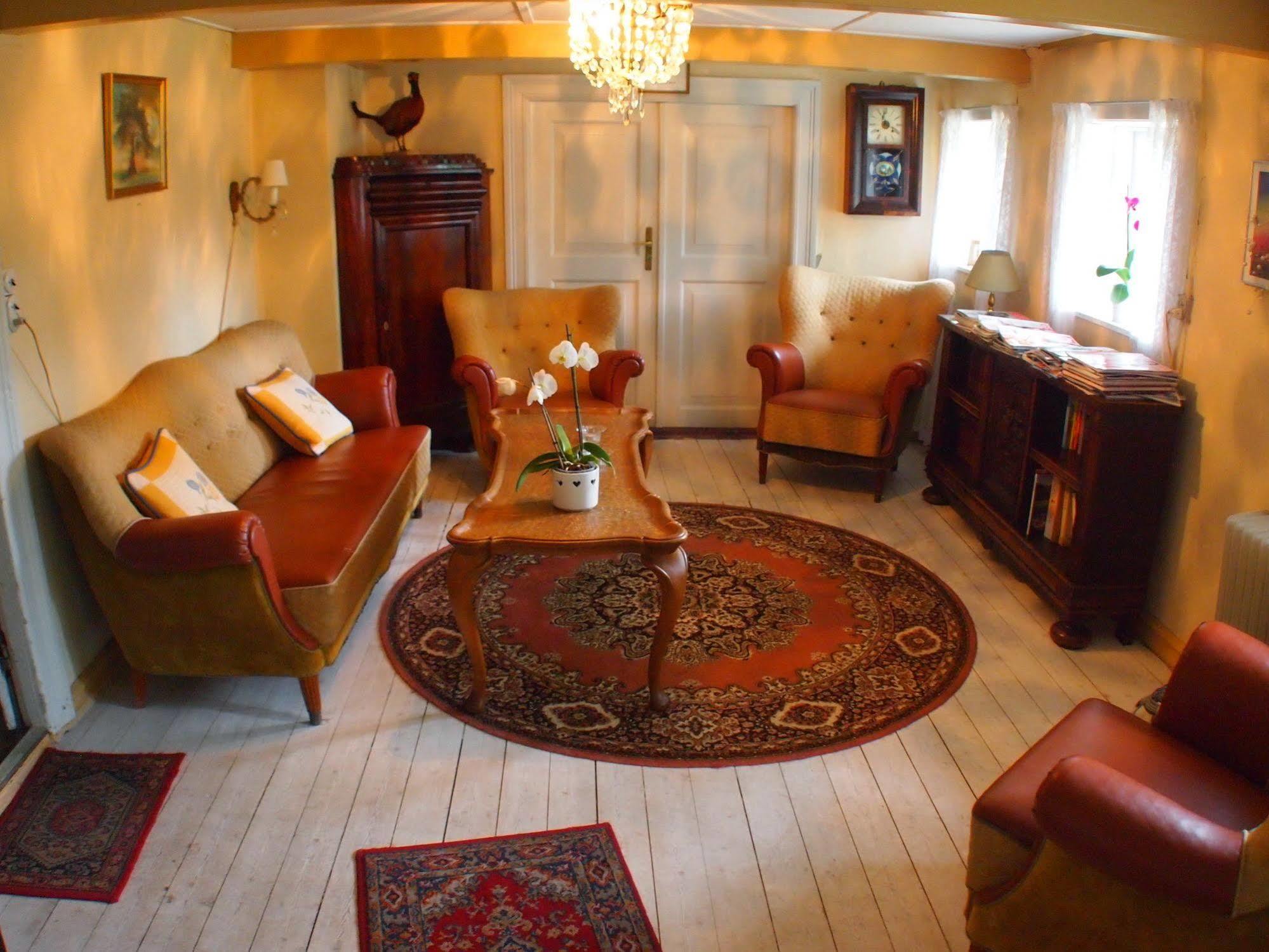 Hotel Strandgaarden Vesterø Havn Extérieur photo