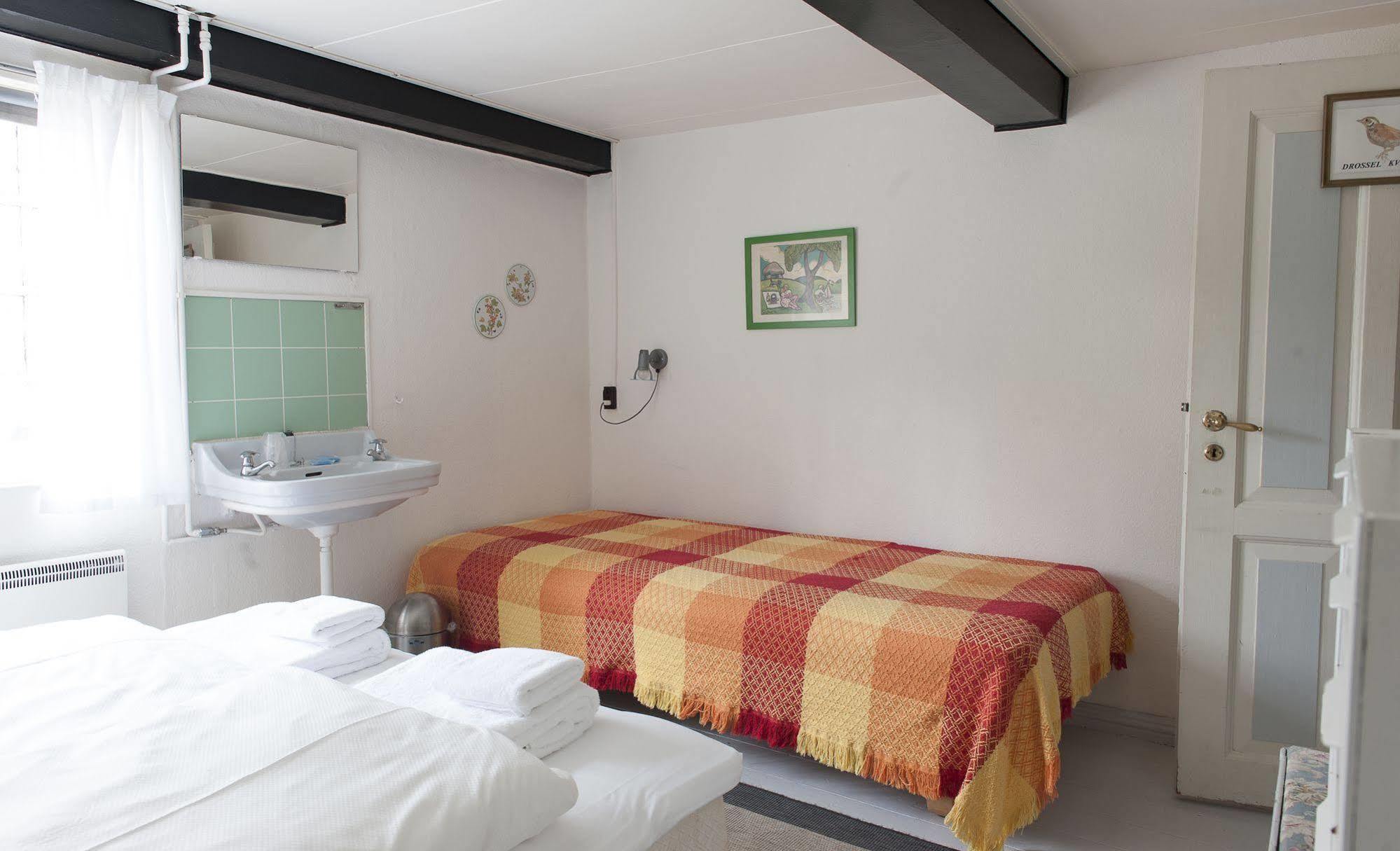 Hotel Strandgaarden Vesterø Havn Extérieur photo