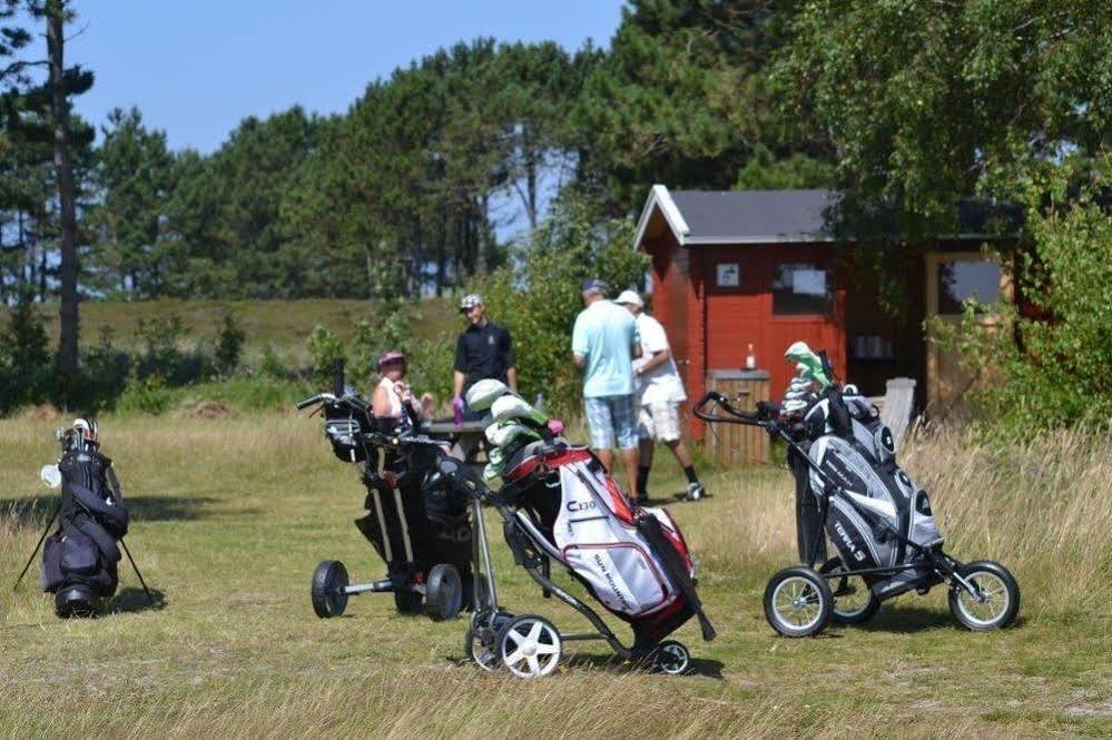 Hotel Strandgaarden Vesterø Havn Extérieur photo